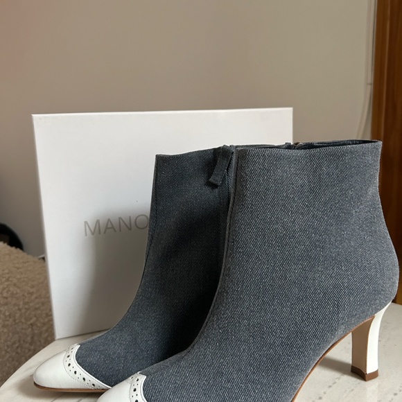 Unworn Manolo Blahnik Botagatha Denim Western Boots w/ Box - Picture 6 of 10